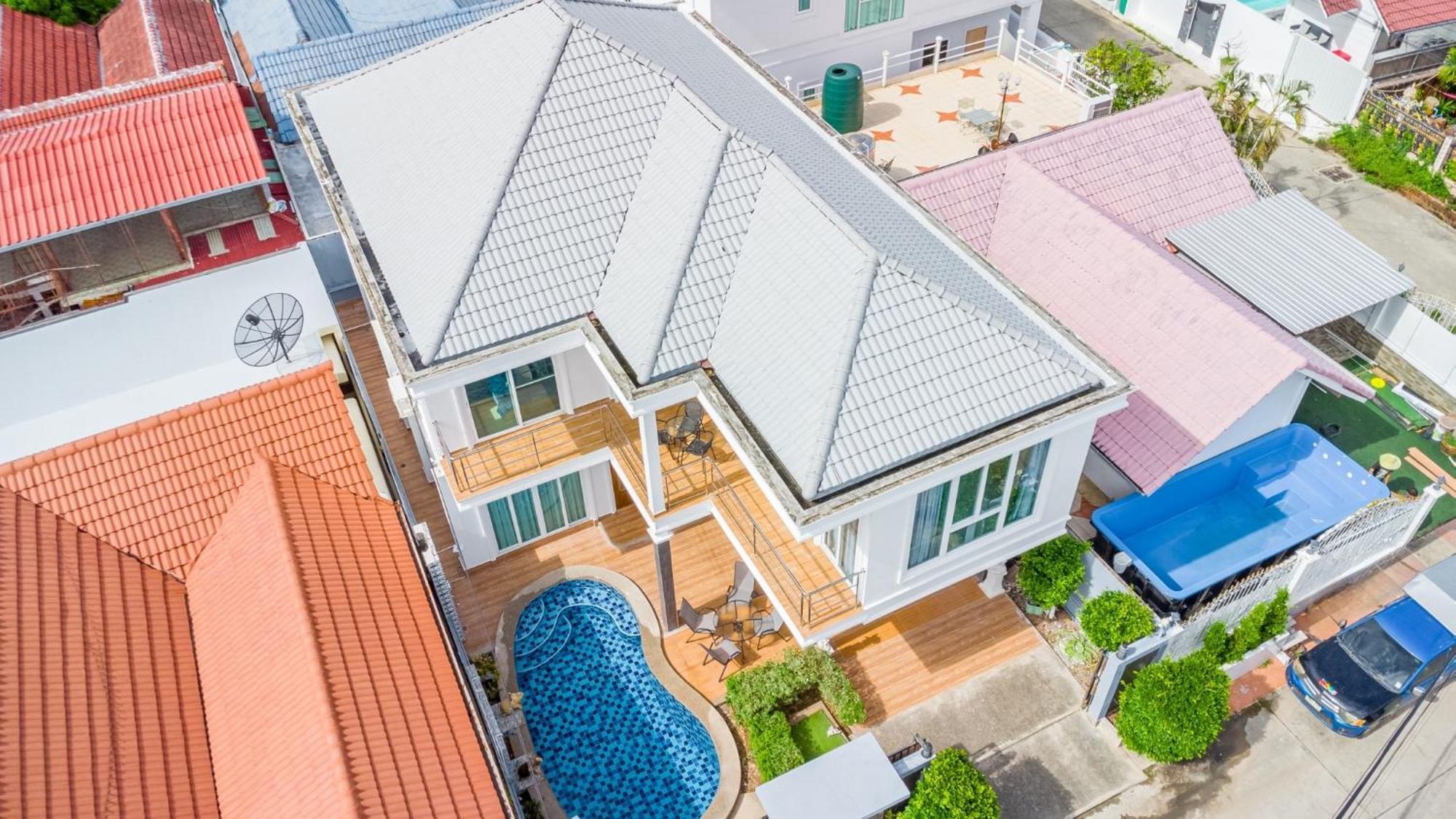 Sunflower Pool Pattya Villa